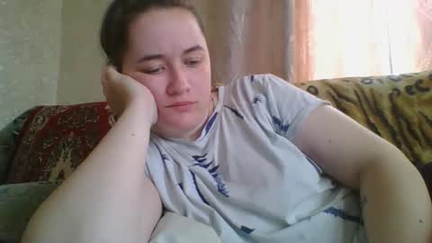 skyressie333 online show from April 8, 2026, 7:08 am