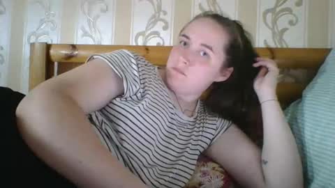 Snapshot of skyressie333 chatting on May 14, 2026, 7:09 pm skyressie333 online show from May 14, 2026, 7:09 pm