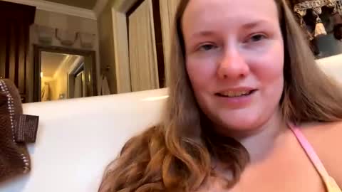 Sky Winters online show from January 4, 2025, 9:09 pm