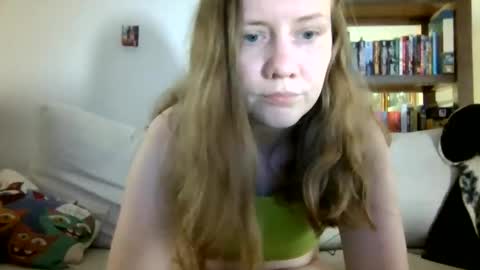 Snapshot of skywinters chatting on May 26, 2026, 9:00 pm Sky Winters online show from May 26, 2026, 9:00 pm