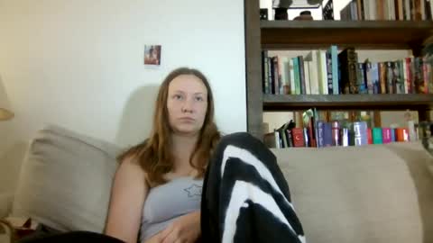 Snapshot of skywinters chatting on July 28, 2026, 1:21 pm Sky Winters online show from July 28, 2026, 1:21 pm