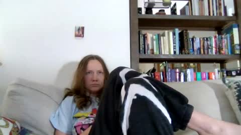 Snapshot of skywinters chatting on July 28, 2026, 3:21 pm Sky Winters online show from July 28, 2026, 3:21 pm