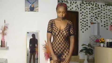 Bella online show from June 11, 2026, 2:53 am