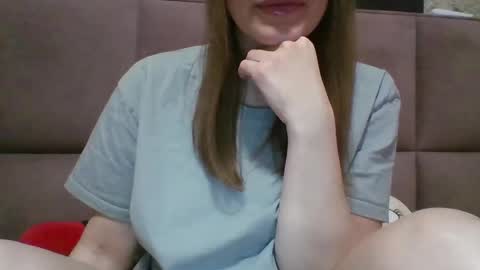 Sladkiegubki online show from February 7, 2025, 8:11 am