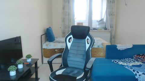 Snapshot of slavaxxx777 chatting on June 14, 2026, 5:04 pm Slava GAY. PVT OPEN. online show from June 14, 2026, 5:04 pm
