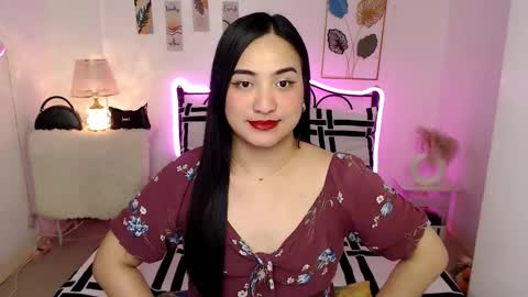 Queen Cyrine online show from February 15, 2026, 5:15 am