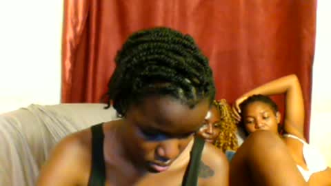 sleek_ass online show from February 26, 2025, 5:07 pm