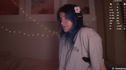 Sonya online show from December 19, 2024, 9:06 pm