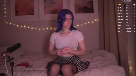 Sonya online show from February 22, 2025, 9:15 pm