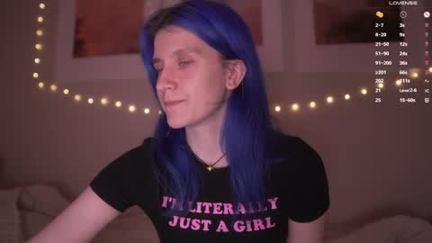 Sonya online show from March 4, 2025, 9:32 pm