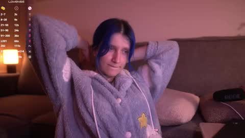 Sonya online show from September 14, 2025, 8:19 pm