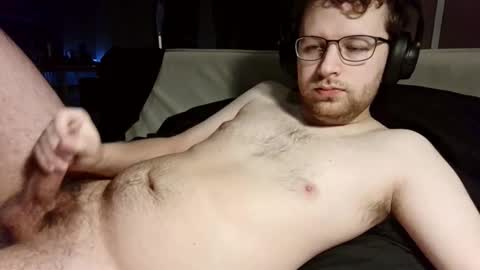 Snapshot of slender_slit chatting on December 21, 2025, 8:21 am slender_slit online show from December 21, 2025, 8:21 am