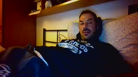 slevin online show from December 17, 2025, 6:03 pm