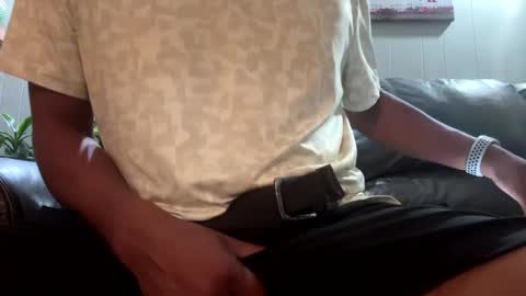 slick2285 online show from September 17, 2025, 8:27 am