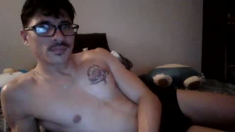 Snapshot of slickestry13 chatting on July 29, 2026, 6:33 am slickestry13 online show from July 29, 2026, 6:33 am