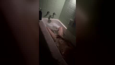 slicknick1988 online show from April 12, 2026, 8:30 am