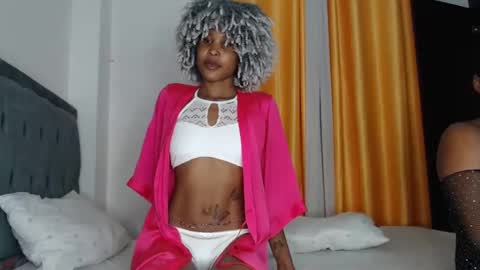 Snapshot of slim_africanha chatting on February 13, 2025, 10:02 am slim_africanha online show from February 13, 2025, 10:02 am