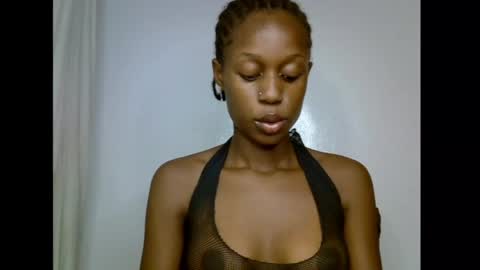 Snapshot of slim_candy12 chatting on May 28, 2026, 3:09 pm Lily online show from May 28, 2026, 3:09 pm