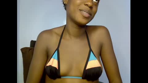 Snapshot of slim_candy12 chatting on June 20, 2026, 7:05 pm Lily online show from June 20, 2026, 7:05 pm