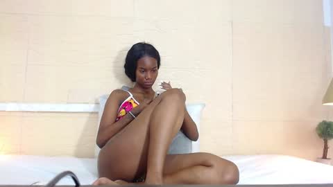 slim_chocobar18 online show from January 18, 2025, 4:21 pm