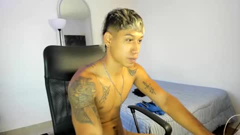 slim_master12 online show from February 26, 2025, 10:09 pm