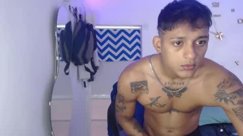 slim_master12 online show from March 11, 2025, 7:03 pm