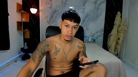 slim_master12 online show from April 19, 2026, 1:16 am