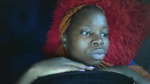 Snapshot of slim_petite_ebony chatting on June 3, 2026, 5:29 pm slim_petite_ebony online show from June 3, 2026, 5:29 pm