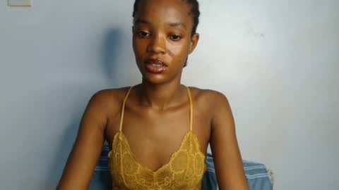 Snapshot of slim_wetpussyy chatting on June 22, 2026, 4:15 pm Bella online show from June 22, 2026, 4:15 pm