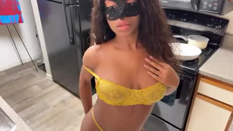 Barbie Stylebender online show from January 8, 2025, 10:16 pm