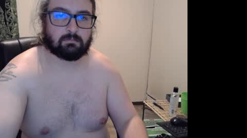 Snapshot of slimdizzy64 chatting on January 6, 2025, 1:42 am slave drew or slut online show from January 6, 2025, 1:42 am
