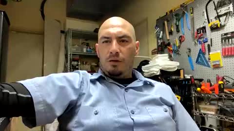 More more more online show from March 31, 2026, 5:02 pm