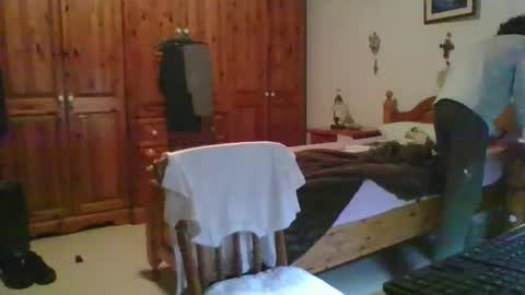 SlimTeaser089 online show from January 12, 2026, 8:14 pm