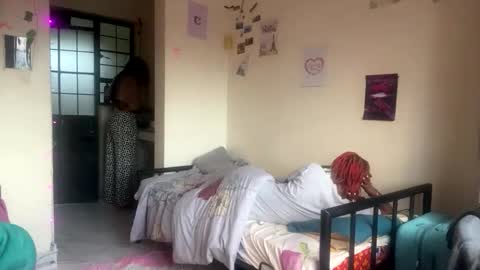 Snapshot of slimthickfatpussy chatting on February 18, 2026, 3:41 pm slimthickfatpussy online show from February 18, 2026, 3:41 pm