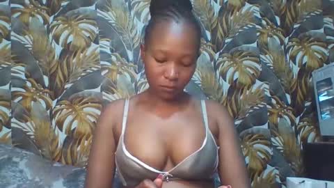 slimy_baiby online show from September 17, 2025, 9:55 am