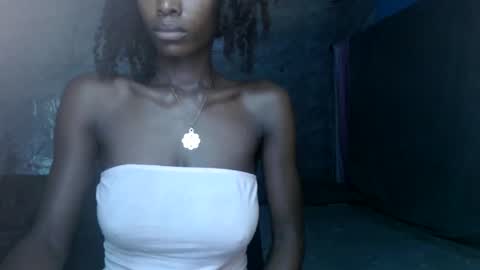 slimzyx online show from September 15, 2025, 1:49 am