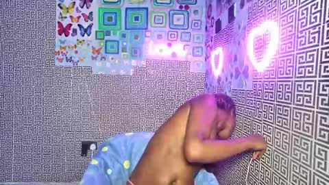 slimzyxdoll online show from April 15, 2026, 11:27 pm