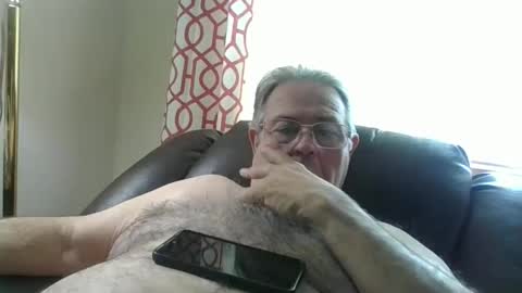 Snapshot of slippery_duck chatting on February 4, 2025, 3:57 pm slippery_duck online show from February 4, 2025, 3:57 pm