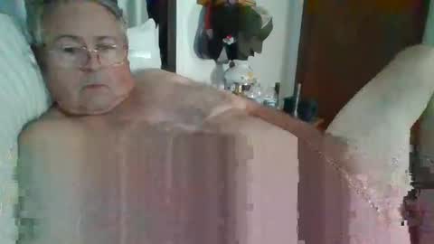 Snapshot of slippery_duck chatting on September 26, 2025, 1:15 pm slippery_duck online show from September 26, 2025, 1:15 pm