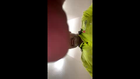 Snapshot of sluthole1982 chatting on February 7, 2026, 1:20 am Abuse me online show from February 7, 2026, 1:20 am