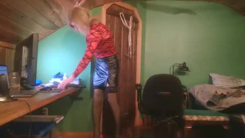 Snapshot of slutjennifertransxx chatting on October 31, 2025, 2:56 am slutjennifertransxx online show from October 31, 2025, 2:56 am