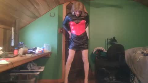 Snapshot of slutjennifertransxx chatting on November 4, 2025, 2:32 am slutjennifertransxx online show from November 4, 2025, 2:32 am