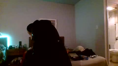 Snapshot of slutman777 chatting on January 9, 2025, 1:29 am Phillup Slutz online show from January 9, 2025, 1:29 am