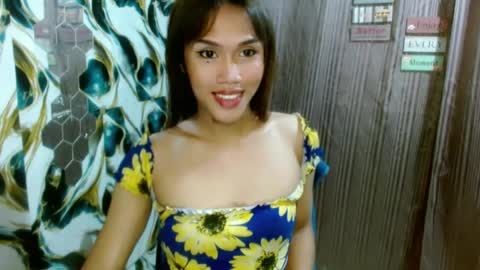 Snapshot of slutqueen_raz chatting on July 1, 2026, 8:27 am Raz online show from July 1, 2026, 8:27 am