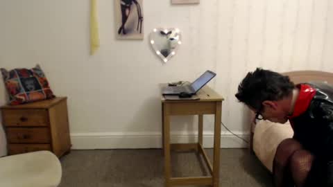 Slut Suzy online show from January 8, 2025, 9:55 pm