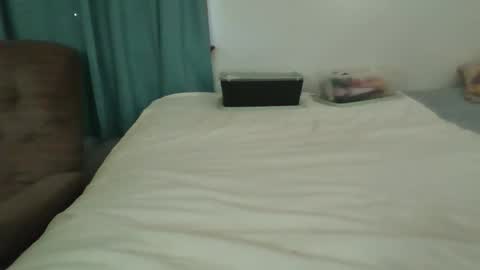 Jade and Thomas online show from April 2, 2026, 1:53 pm