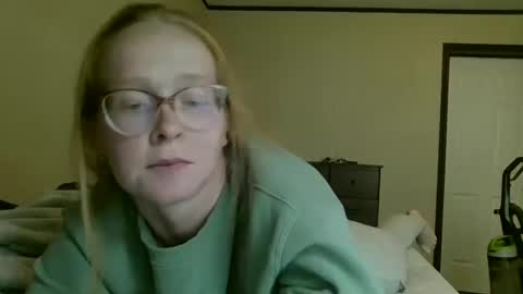 Slutty redhead3 online show from September 23, 2025, 4:10 pm