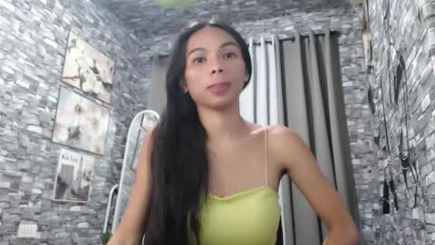 CHIE CHIE online show from October 31, 2025, 3:57 pm