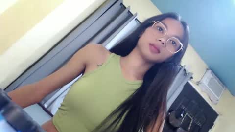 CHIE CHIE online show from February 4, 2026, 1:44 am