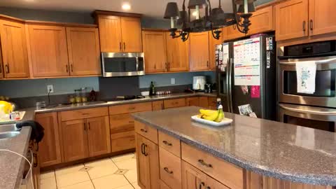 sluttycouple840 online show from April 8, 2026, 7:36 pm